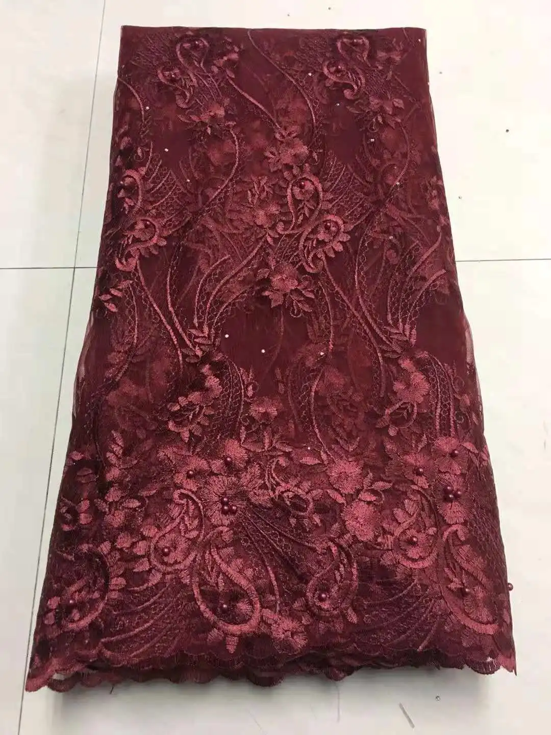 African Lace Fabric 2019 Embroidered Nigerian Laces Fabric Bridal High Quality French Tulle Lace Fabric for Women ZJ106
African Lace Fabric 2019 Embroidered Nigerian Laces Fabric Bridal High Quality French Tulle Lace Fabric for Women ZJ106