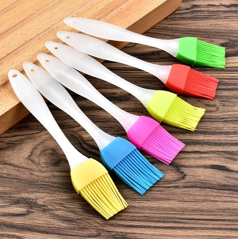 17 cm Silicone Basting Brush Flexible Kitchen Pastry Brushes Soft High Temperature Brush BBQ Tool LX4123
17 cm Silicone Basting Brush Flexible Kitchen Pastry Brushes Soft High Temperature Brush BBQ Tool LX4123