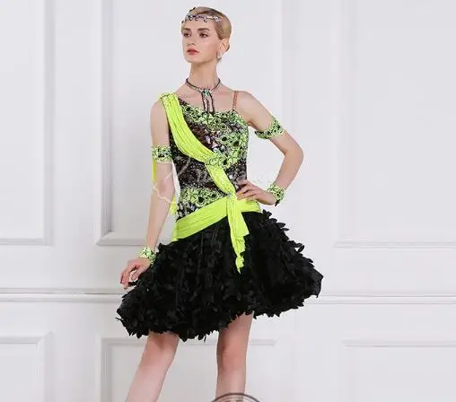 customize green black rhinestone latin Rumba cha cha salsa tango Latin dance competition dress
customize green black rhinestone latin Rumba cha cha salsa tango Latin dance competition dress