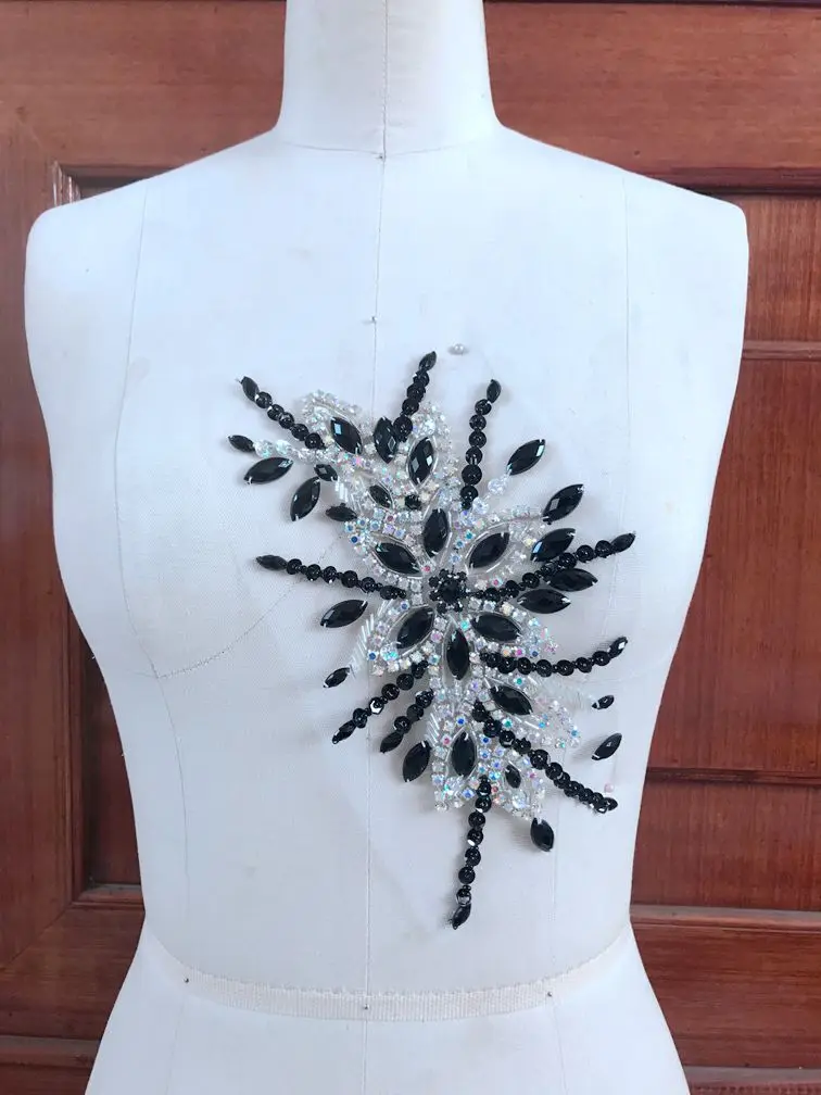 Pure hand made dazzling black/clear AB coloor sew on Rhinestones applique on mesh crystals trim patches 28*16cm
Pure hand made dazzling black/clear AB coloor sew on Rhinestones applique on mesh crystals trim patches 28*16cm