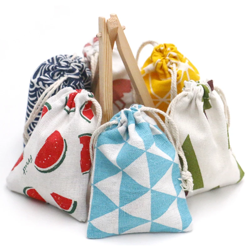 Hot Sale Cute Printed Cotton Exclusive Collection Bundle Drawstring Tea Gift Candy cartoon print shopping Bag Fashion 5pcs/lot
Hot Sale Cute Printed Cotton Exclusive Collection Bundle Drawstring Tea Gift Candy cartoon print shopping Bag Fashion 5pcs/lot