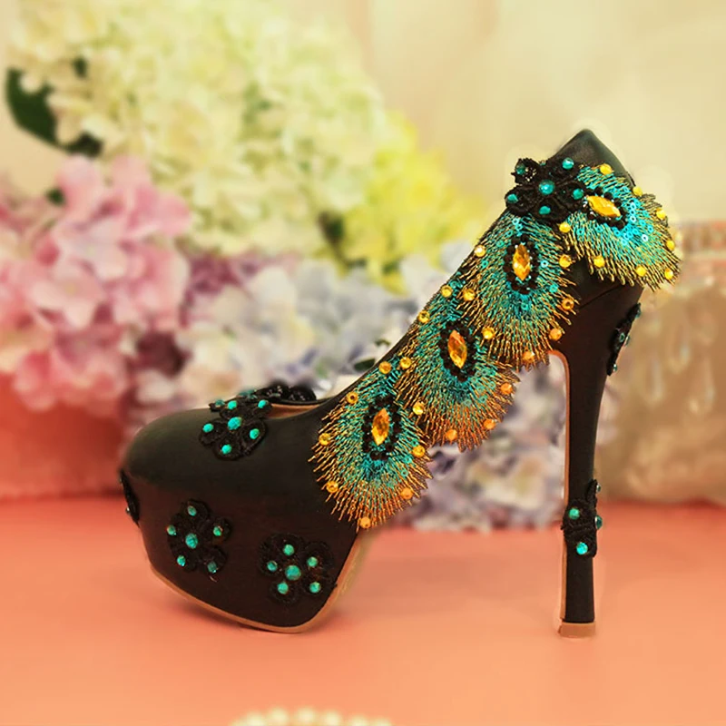 Wedding Shoes Woman Black Sexy High Heels Platform Luxury Crystal Feather Flower Pumps Round Toe Rhinestone Bridal Party Shoes
Wedding Shoes Woman Black Sexy High Heels Platform Luxury Crystal Feather Flower Pumps Round Toe Rhinestone Bridal Party Shoes