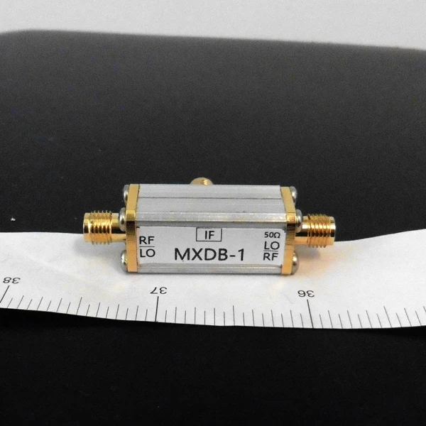 Free shipping MXDB-1 2.5~2000MHz RF coaxial double balanced mixer, SMA interface, double sideband modulator
Free shipping MXDB-1 2.5~2000MHz RF coaxial double balanced mixer, SMA interface, double sideband modulator