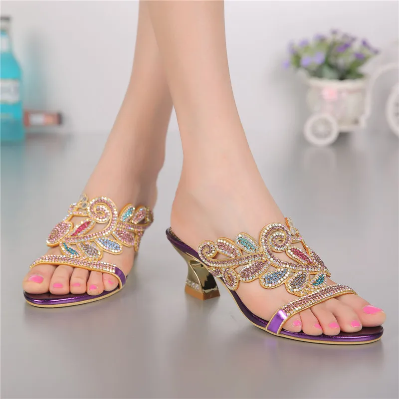 G-SPARROW Fashion Diamond High-heeled Large Size Female Slippers 2018 Summer New Women's Shoes Thick Heel
G-SPARROW Fashion Diamond High-heeled Large Size Female Slippers 2018 Summer New Women's Shoes Thick Heel