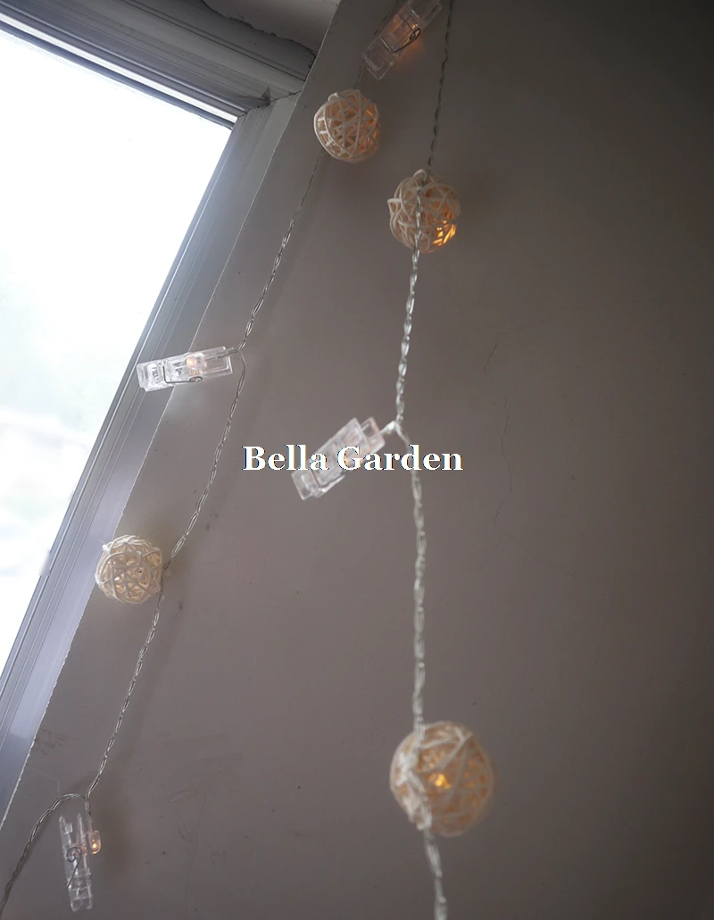 Luminous warm white LED string Fairy lights rattan ball and photo pegs for Wedding party Garland Decoration Home Decor
Luminous warm white LED string Fairy lights rattan ball and photo pegs for Wedding party Garland Decoration Home Decor
