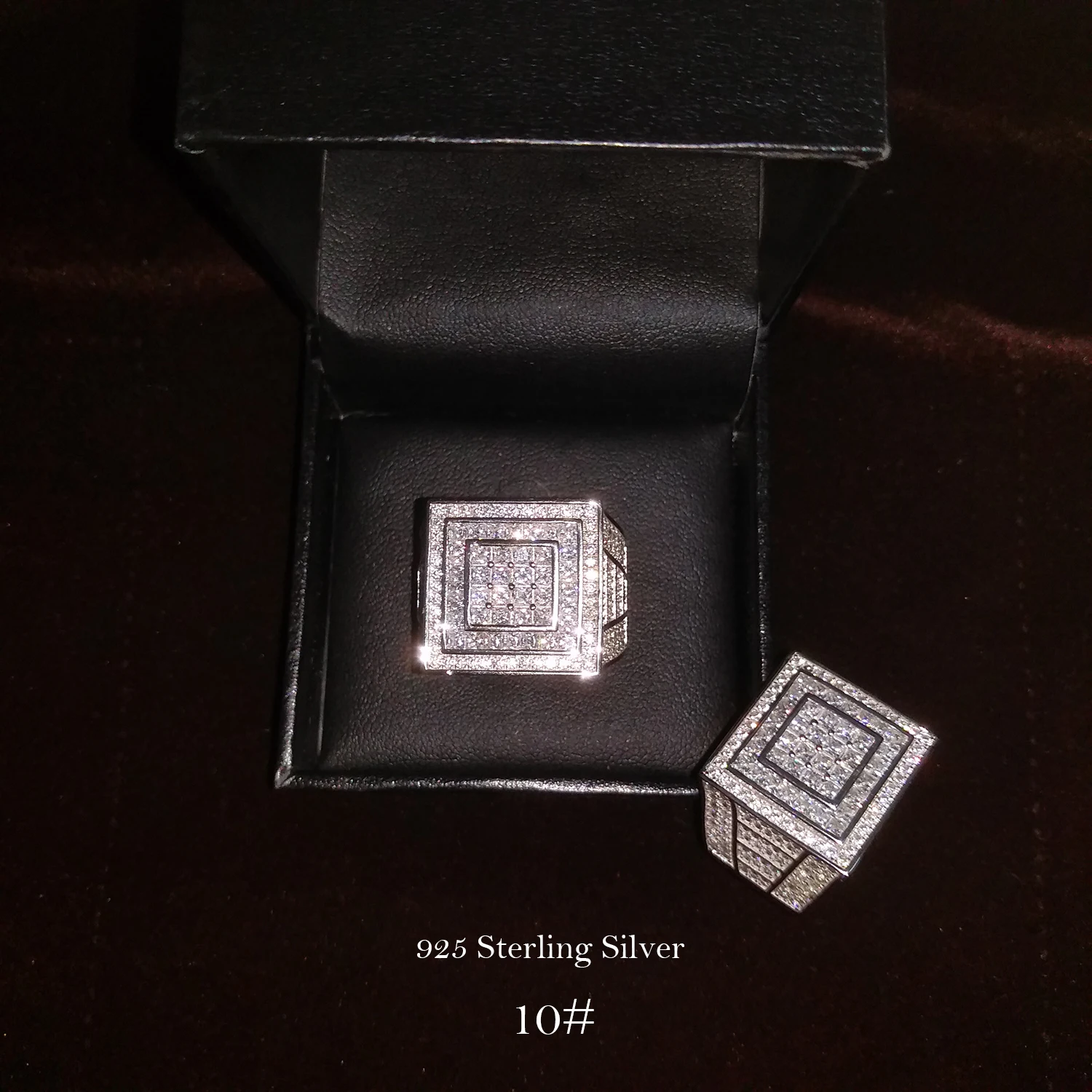 Customizable 925 sterling silver men's ring hip-hop rock style fashion double-layer design AAA iced CZ jewelry box
Customizable 925 sterling silver men's ring hip-hop rock style fashion double-layer design AAA iced CZ jewelry box