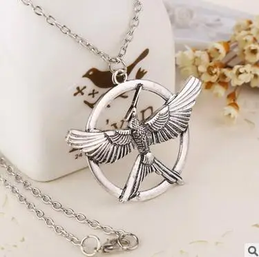 The Hunger Games 3 Necklace 2016 Popular Vintage Style Birds Charm Golden Snitch Pendent Necklace
The Hunger Games 3 Necklace 2016 Popular Vintage Style Birds Charm Golden Snitch Pendent Necklace