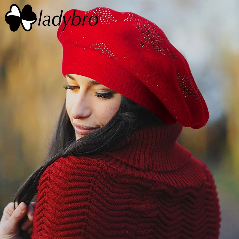Женская двухслойная шерстяная шапка Ladybro теплая вязаная берет со стразами Кепка