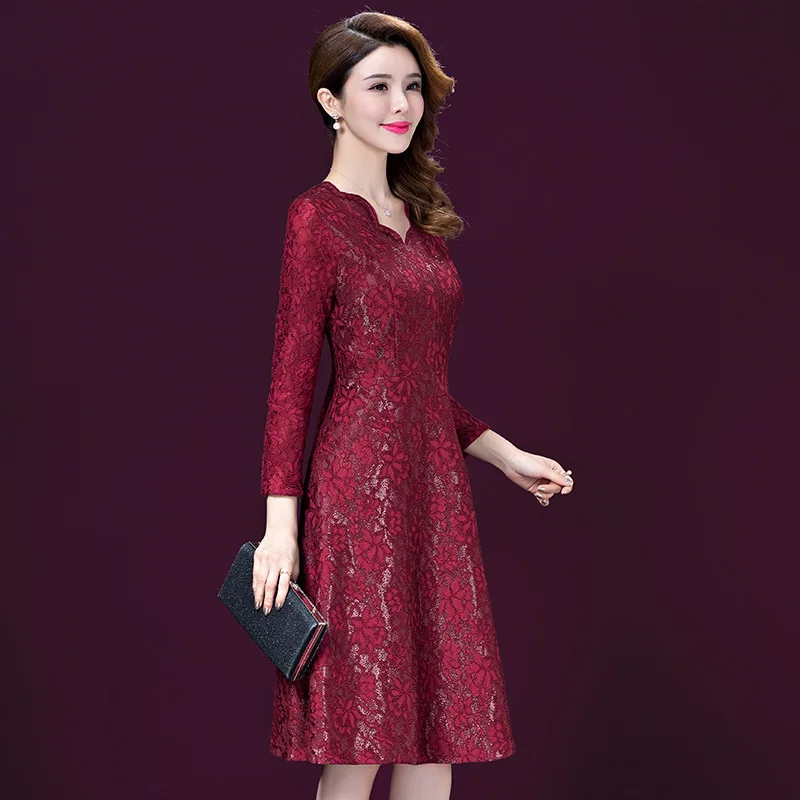 Factory direct spring and autumn banquet dress lace large size long sleeve mother dress dress high quality
Factory direct spring and autumn banquet dress lace large size long sleeve mother dress dress high quality