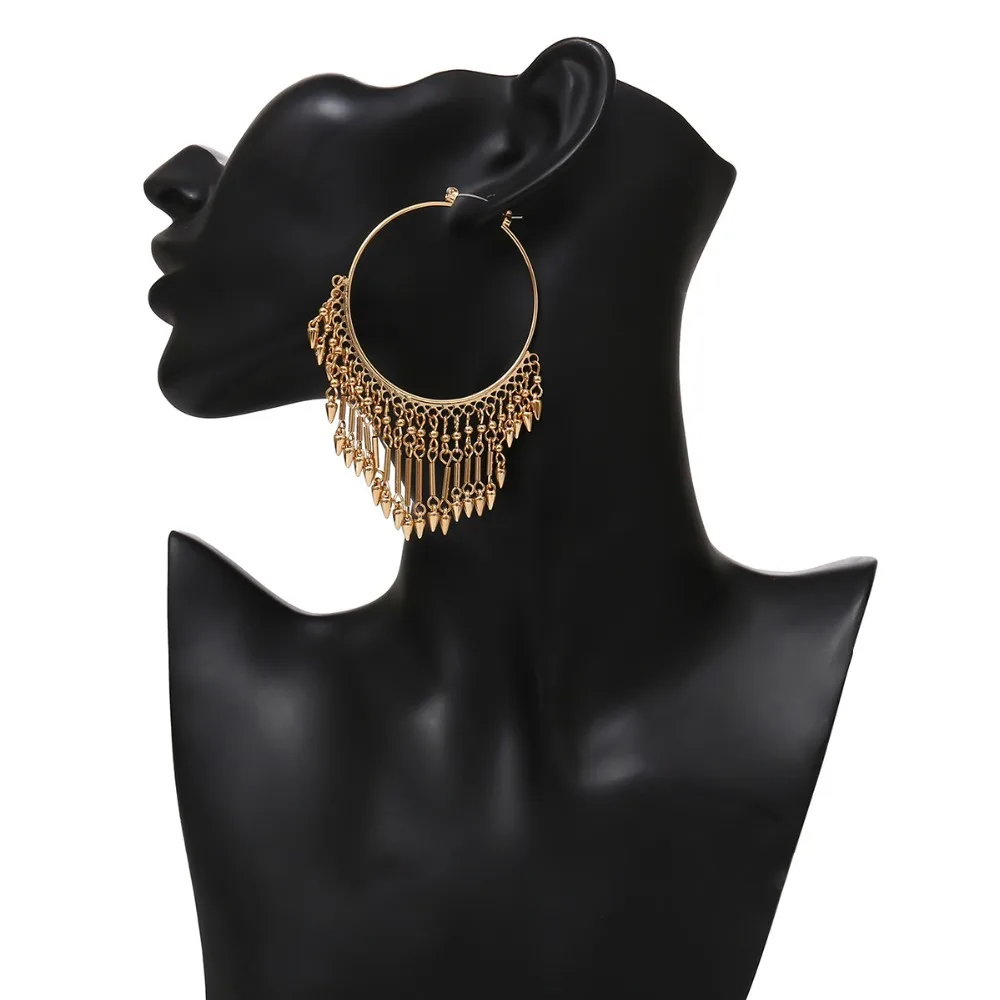 New 2020 Fashion Jewelry Punk Style Gold Color Geometric Round Circle Rivet Drop Earrings Best Gift For Women Girl
New 2020 Fashion Jewelry Punk Style Gold Color Geometric Round Circle Rivet Drop Earrings Best Gift For Women Girl
