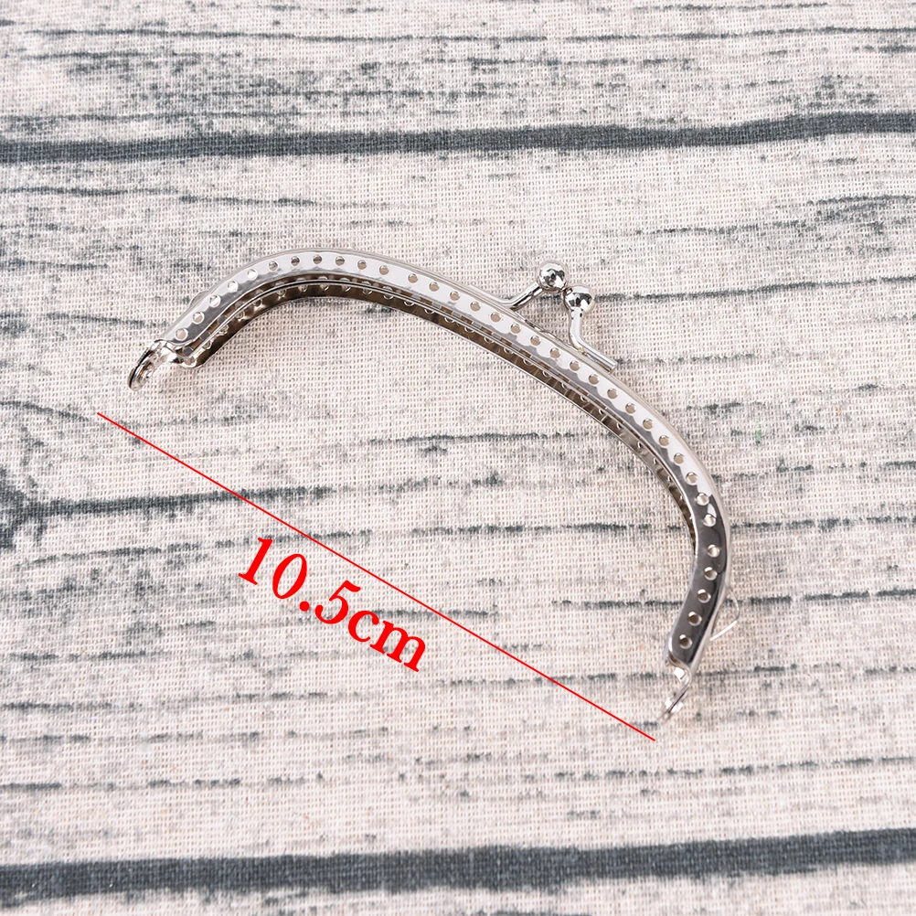 1PC Bronze DIY Metal Kiss Clasp Lock Frame For Purse Handbag Handle Coins Bags 6.5/8.5/10.5/12.5/15/18/20.5cm Fashion Handle
1PC Bronze DIY Metal Kiss Clasp Lock Frame For Purse Handbag Handle Coins Bags 6.5/8.5/10.5/12.5/15/18/20.5cm Fashion Handle