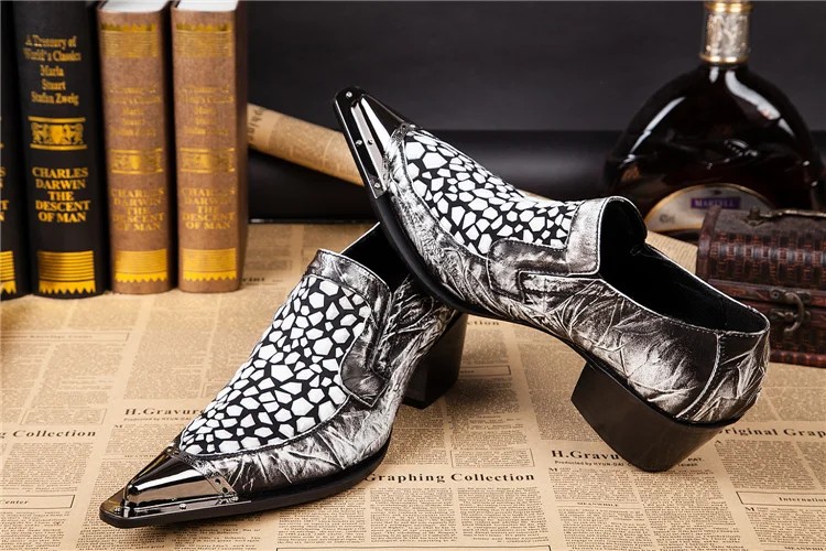 Genuine Leather Metal Sequined Mens Oxford Shoes Pointed Toe Men Dress Shoes Barber Oxfords Polka Dot Printed Men Shoes Leather
Genuine Leather Metal Sequined Mens Oxford Shoes Pointed Toe Men Dress Shoes Barber Oxfords Polka Dot Printed Men Shoes Leather