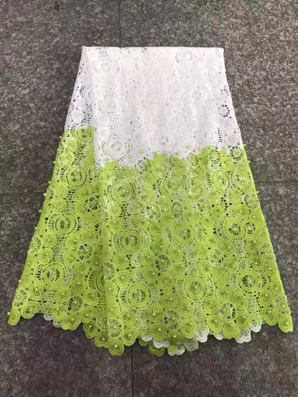 High Quality For Women Cotton Dry Lace Fabric Clothes Swiss Voile With Stone Swiss Voile Lace In Switzerland +Aso oke AMZ872
High Quality For Women Cotton Dry Lace Fabric Clothes Swiss Voile With Stone Swiss Voile Lace In Switzerland +Aso oke AMZ872