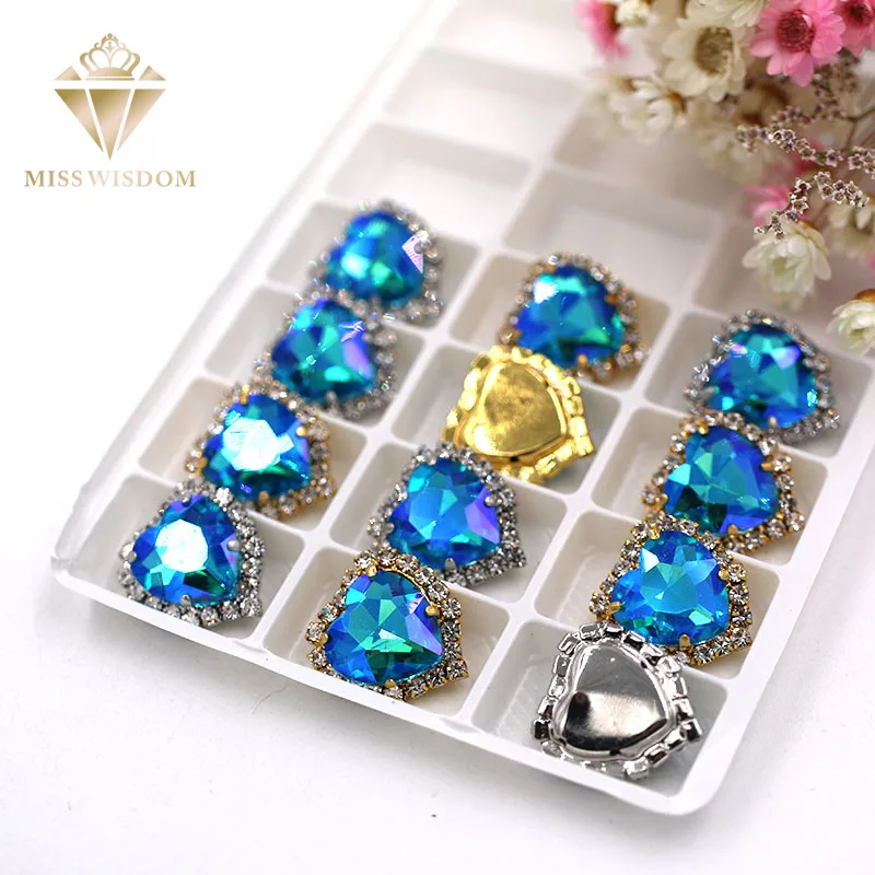 Hot selling 12mm 14mm 10pcs Lake blue AB Heart shape sew on rhinestones glass crystal button with hole Diy jewelry accessories
Hot selling 12mm 14mm 10pcs Lake blue AB Heart shape sew on rhinestones glass crystal button with hole Diy jewelry accessories