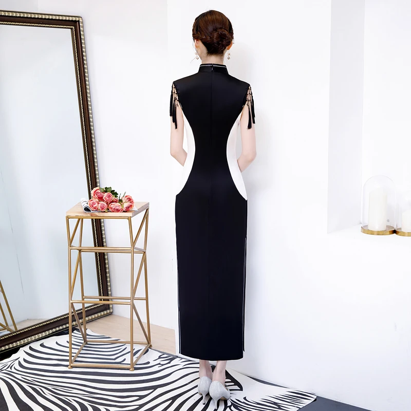 2019 Long Cheongsam Vintage Chinese style Mandarin Collar Dress Womens Summer Rayon Qipao Slim Party Dresses Vestido S-XXXL
2019 Long Cheongsam Vintage Chinese style Mandarin Collar Dress Womens Summer Rayon Qipao Slim Party Dresses Vestido S-XXXL