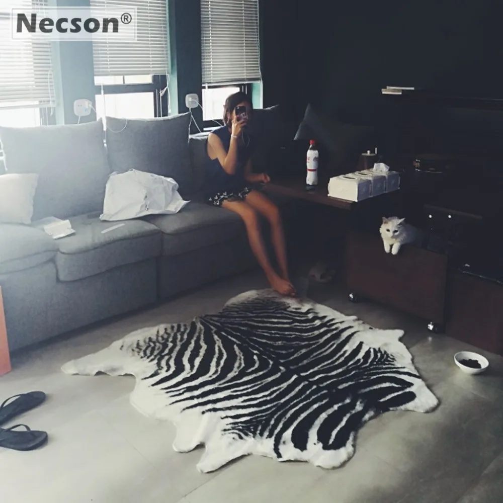 Cowhide rug zebra stripe carpet white tiger leopard faux skin fur villi black bear mat sheep Cushion brown Villus coats dropship
Cowhide rug zebra stripe carpet white tiger leopard faux skin fur villi black bear mat sheep Cushion brown Villus coats dropship