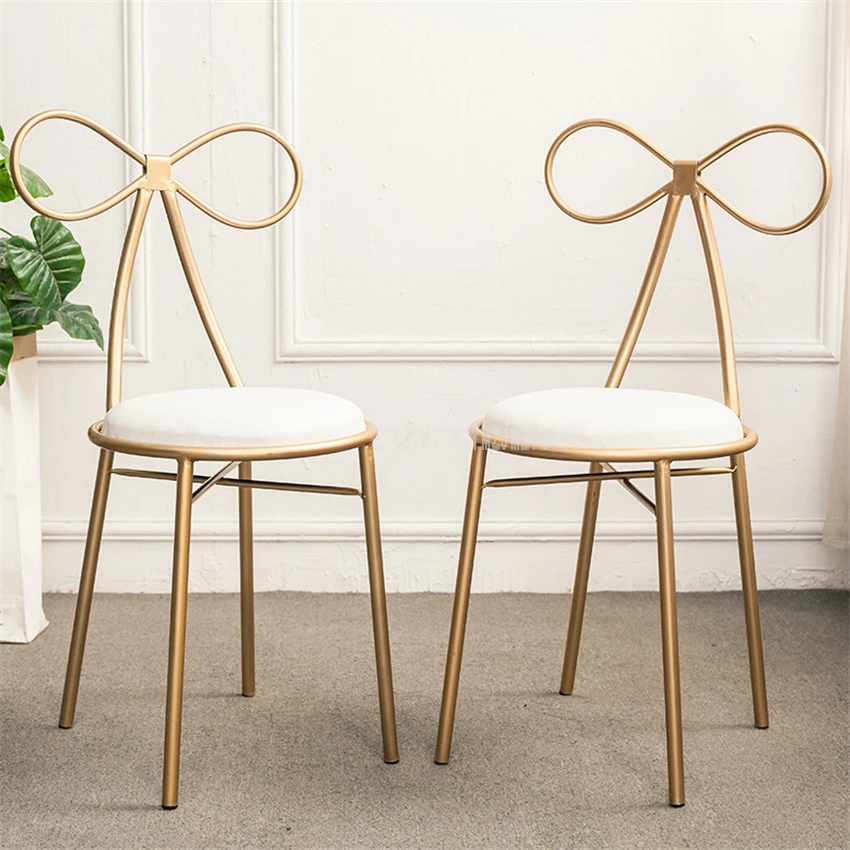 American Country Modern Design Gold Color Iron Metal Dining Chair Butterfly Backrest Leisure Dressing Chair Soft Seat Cushion
American Country Modern Design Gold Color Iron Metal Dining Chair Butterfly Backrest Leisure Dressing Chair Soft Seat Cushion