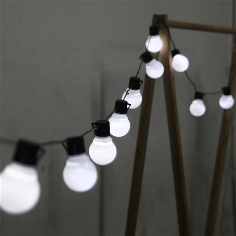 Wedding marriage room decorated romantic birthday party ball steep light colored lights of lamps LED battery light string 2.5M
Wedding marriage room decorated romantic birthday party ball steep light colored lights of lamps LED battery light string 2.5M