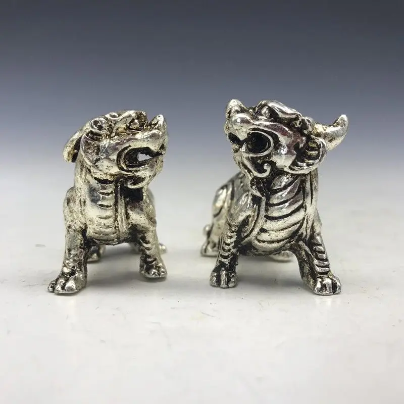 Collectable Chinese Tibet-silver Copper Carved Animal A PAIR Of Tigers Exquisite Small Pendant Statues
Collectable Chinese Tibet-silver Copper Carved Animal A PAIR Of Tigers Exquisite Small Pendant Statues