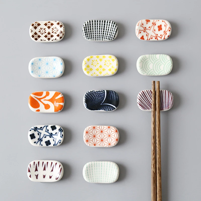4pcs Japanese style chopsticks holder ceramic Fork spoon rest kitchen utensils Stand Rack Home Table Decoration
4pcs Japanese style chopsticks holder ceramic Fork spoon rest kitchen utensils Stand Rack Home Table Decoration