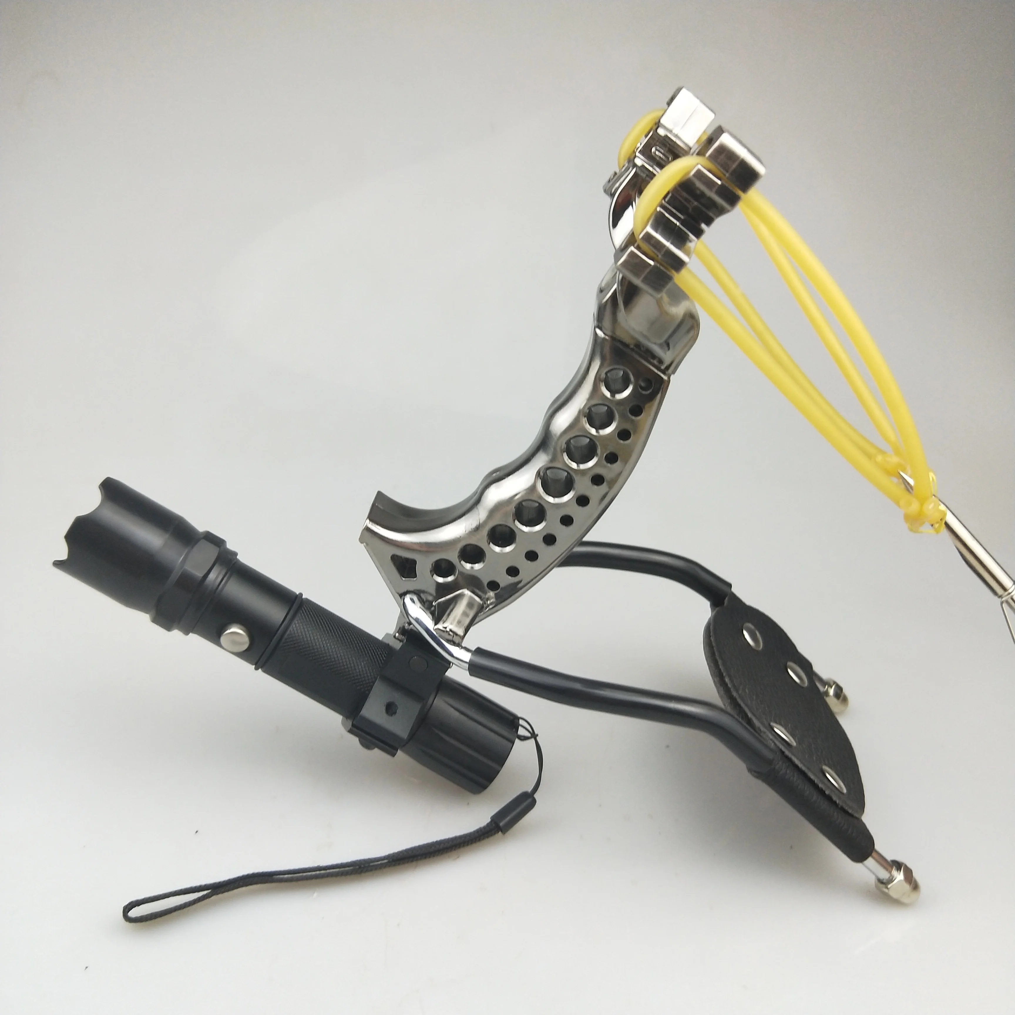 High quality hunting fishing slingshot stainless steel catapult shooting fish fishing compound bow fishing set 2019
High quality hunting fishing slingshot stainless steel catapult shooting fish fishing compound bow fishing set 2019