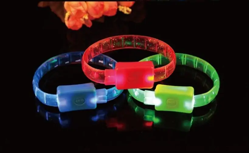 12PCS/LOT Colorful Soft Rubber Led Flashing Bracelet Christmas Decoration Light Up Bracelet Party Supplies Glowing Wristband
12PCS/LOT Colorful Soft Rubber Led Flashing Bracelet Christmas Decoration Light Up Bracelet Party Supplies Glowing Wristband