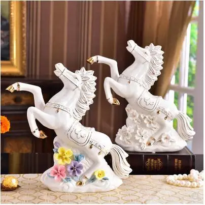 Красивая керамическая белая лошадь ремесла, lucky Feng Shui мебель, офисные украшения для дома
Красивая керамическая белая лошадь ремесла, lucky Feng Shui мебель, офисные украшения для дома