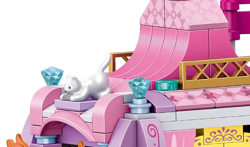 351pcs Royal Carriage Building Blocks For Girl Friend DIY Model Gifts Children Sets Brick Toys Compatible with LegoINGlys
351pcs Royal Carriage Building Blocks For Girl Friend DIY Model Gifts Children Sets Brick Toys Compatible with LegoINGlys