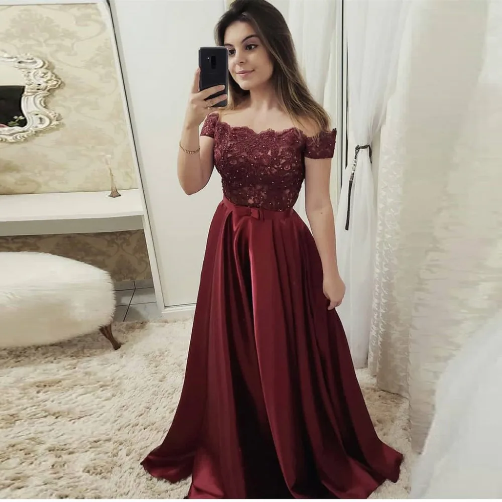 2019 Off The Shoulder Elegant Prom Dress Burgundy Formal Evening Gown With Lace Appliques Bodice Long Dress
2019 Off The Shoulder Elegant Prom Dress Burgundy Formal Evening Gown With Lace Appliques Bodice Long Dress