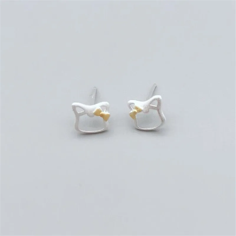 925 Sterling Silver Jewelry Fashion Creative Three-dimensional Hollow Bow Exquisite Cat Anti-allergic Female Stud Earrings SE522
925 Sterling Silver Jewelry Fashion Creative Three-dimensional Hollow Bow Exquisite Cat Anti-allergic Female Stud Earrings SE522
