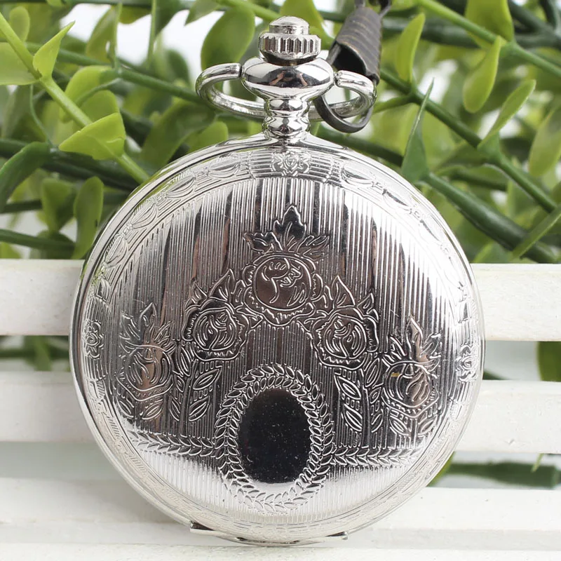 New Simple Style Art Carved retro hollow Mechanical Pocket Watch List Antiques Men And Women Watches TJX005
New Simple Style Art Carved retro hollow Mechanical Pocket Watch List Antiques Men And Women Watches TJX005