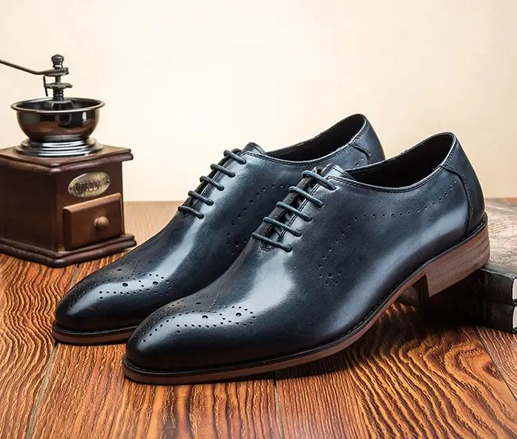 Genuine leather dress shoes men lace up smart casual carved brogues wedding Party Italian Style Mens Oxfords Brogue Shoes
Genuine leather dress shoes men lace up smart casual carved brogues wedding Party Italian Style Mens Oxfords Brogue Shoes