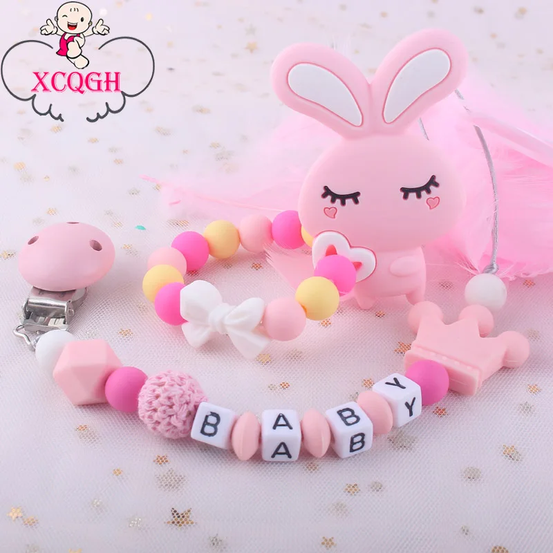 XCQGH Customized Baby Name Teething Baby Pacifier Clip Chain BPA Free Silicone Teether Toy for Newborn Baby Chew Nursing
XCQGH Customized Baby Name Teething Baby Pacifier Clip Chain BPA Free Silicone Teether Toy for Newborn Baby Chew Nursing