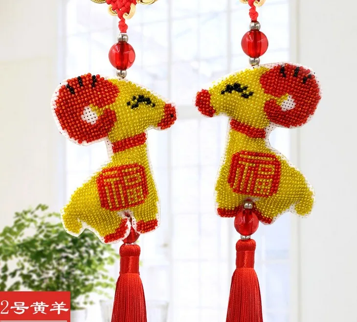 Lucky animal bead cross stitch kit fox sheep horse fish 14ct plastic canvas DIY handmade craft needlework Car Pendant tassel
Lucky animal bead cross stitch kit fox sheep horse fish 14ct plastic canvas DIY handmade craft needlework Car Pendant tassel