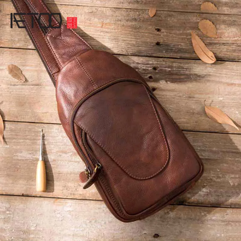 AETOO Men's bag Genuine Leather messenger bag men leather Shoulder Bags man Male Chest Pack Sling / Crossbody Bags for Men
AETOO Men's bag Genuine Leather messenger bag men leather Shoulder Bags man Male Chest Pack Sling / Crossbody Bags for Men
