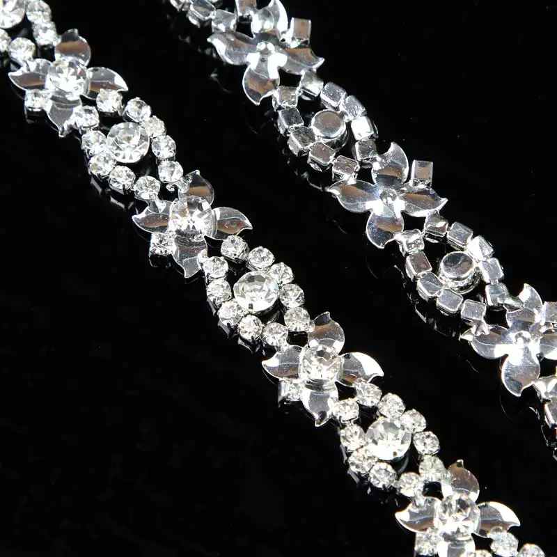 5Yards Sewing Rhinestone Applique Crystal Trim Banding Wedding Sash Bridal Dress Flower Patch
5Yards Sewing Rhinestone Applique Crystal Trim Banding Wedding Sash Bridal Dress Flower Patch