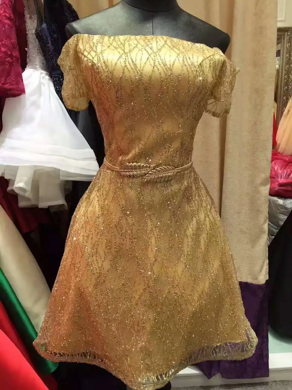 5 ярдов, yan001, блестящее Тюлевое кружево цвета шампанского с золотистым блеском и ручным принтом для шоу/свадьбы/вечернего платья/вечерние
5 ярдов, yan001, блестящее Тюлевое кружево цвета шампанского с золотистым блеском и ручным принтом для шоу/свадьбы/вечернего платья/вечерние