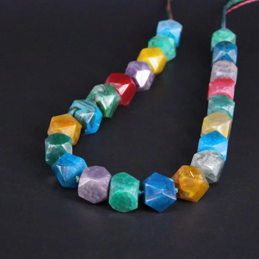 15.5"/strand Mixed Color Cracked Agates Faceted Nugget Slab Beads,Rainbow Natural Onxy Gems Cut Slice Pendants Jewelry Making
15.5"/strand Mixed Color Cracked Agates Faceted Nugget Slab Beads,Rainbow Natural Onxy Gems Cut Slice Pendants Jewelry Making