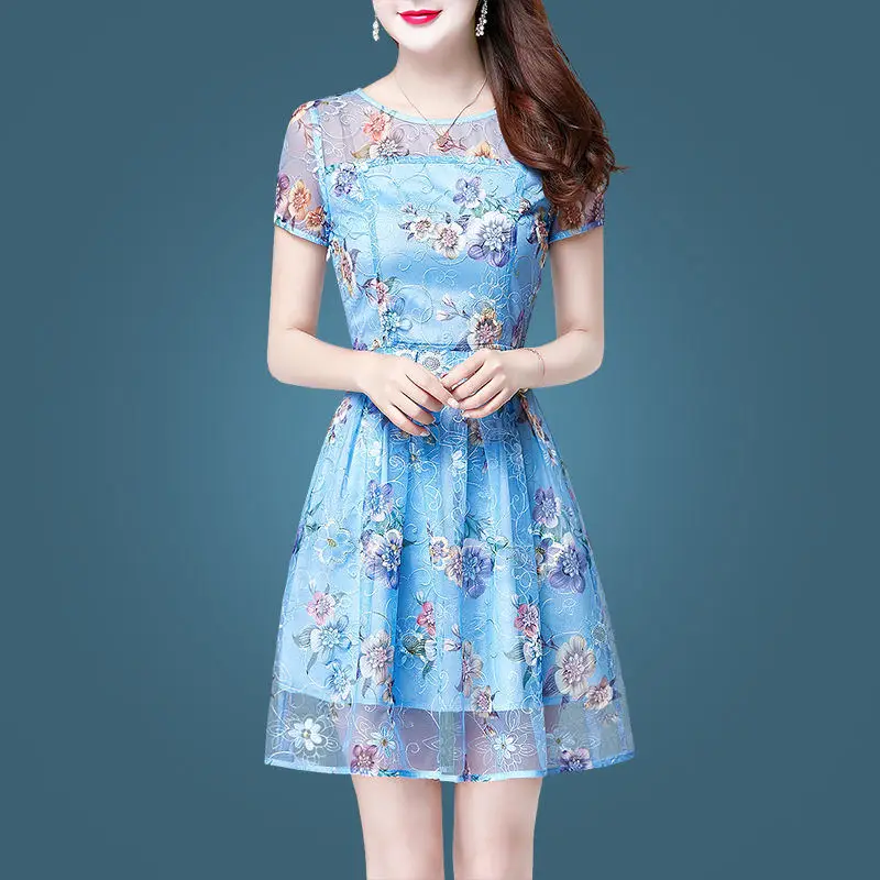Women Summer Korean Style Chiffon A-Line Dress Lady Elegant Short Mesh Sleeve Flower printed A-Line Mini Dresses Vestidos SS003
Women Summer Korean Style Chiffon A-Line Dress Lady Elegant Short Mesh Sleeve Flower printed A-Line Mini Dresses Vestidos SS003