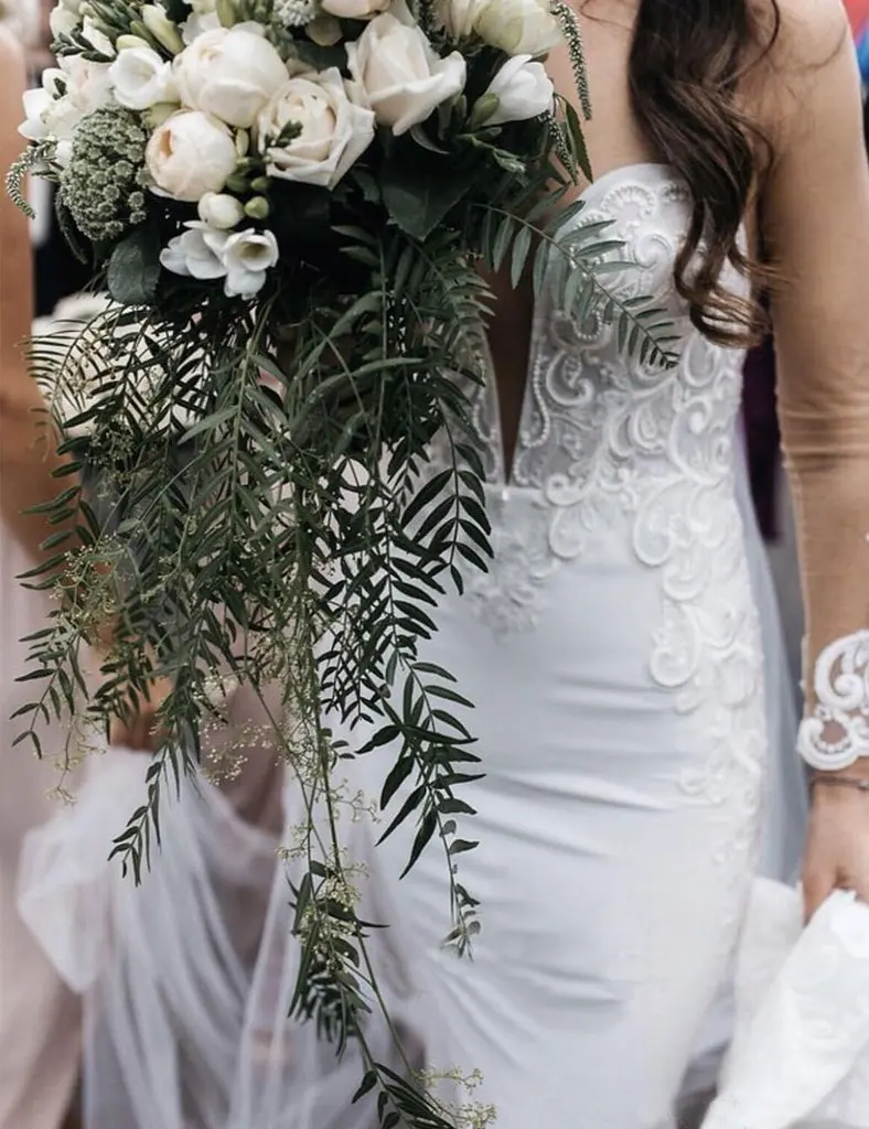 Charming Illusion Long Sleeve Lace Applique Mermaid Wedding Dresses Vintage Lace Bride Dress
Charming Illusion Long Sleeve Lace Applique Mermaid Wedding Dresses Vintage Lace Bride Dress
