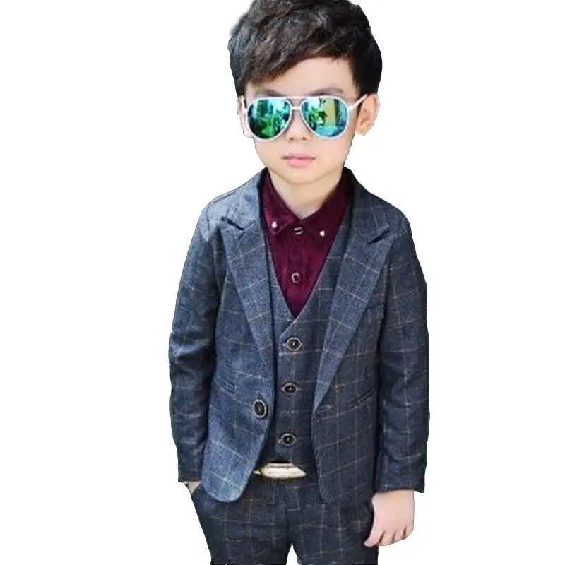 2019 New Vest Blazer Pant 3PCS Kids Plaid Wedding Blazers Suits Brand Boys Formal Tuxedos School Suit Kids Spring Clothing Set
2019 New Vest Blazer Pant 3PCS Kids Plaid Wedding Blazers Suits Brand Boys Formal Tuxedos School Suit Kids Spring Clothing Set