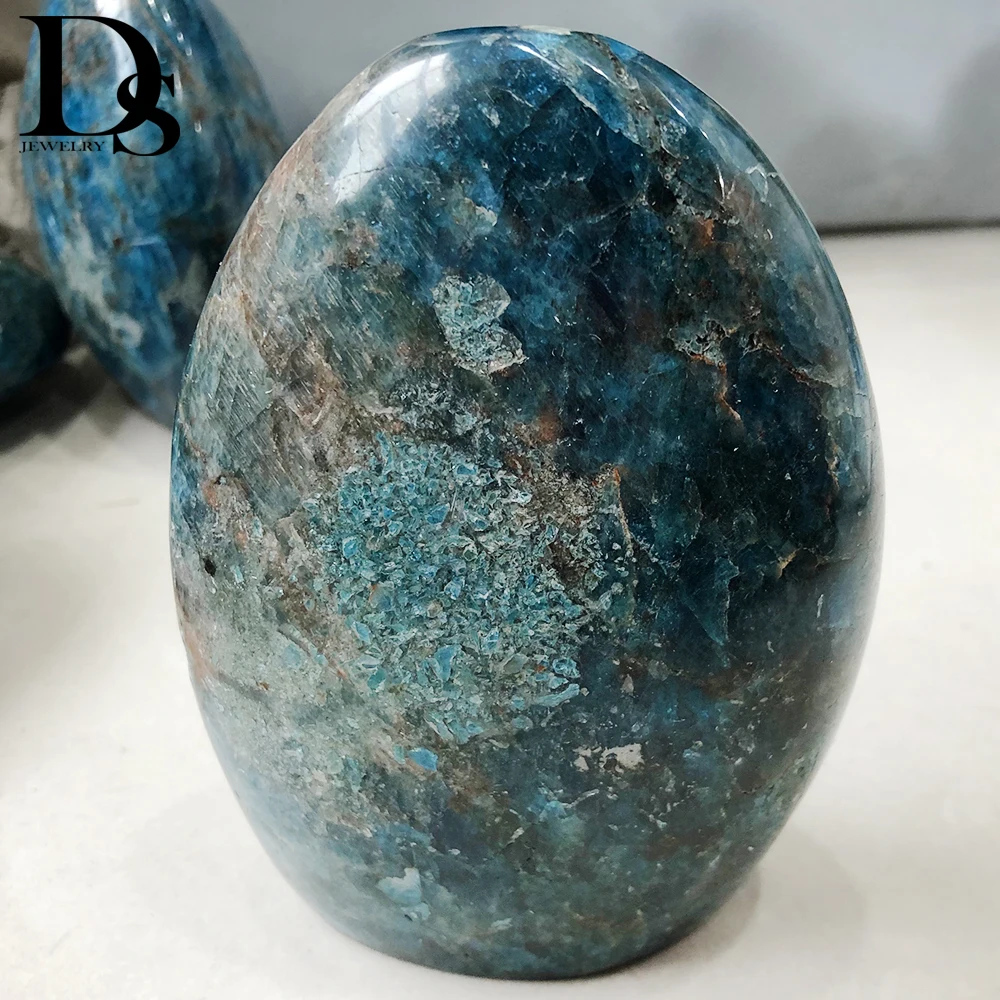 DS Natural Polished Apatite Raw Quartz Crystal Mineral Specimen Ornament Crystal Stone Plagioclase For Display Home Decoration