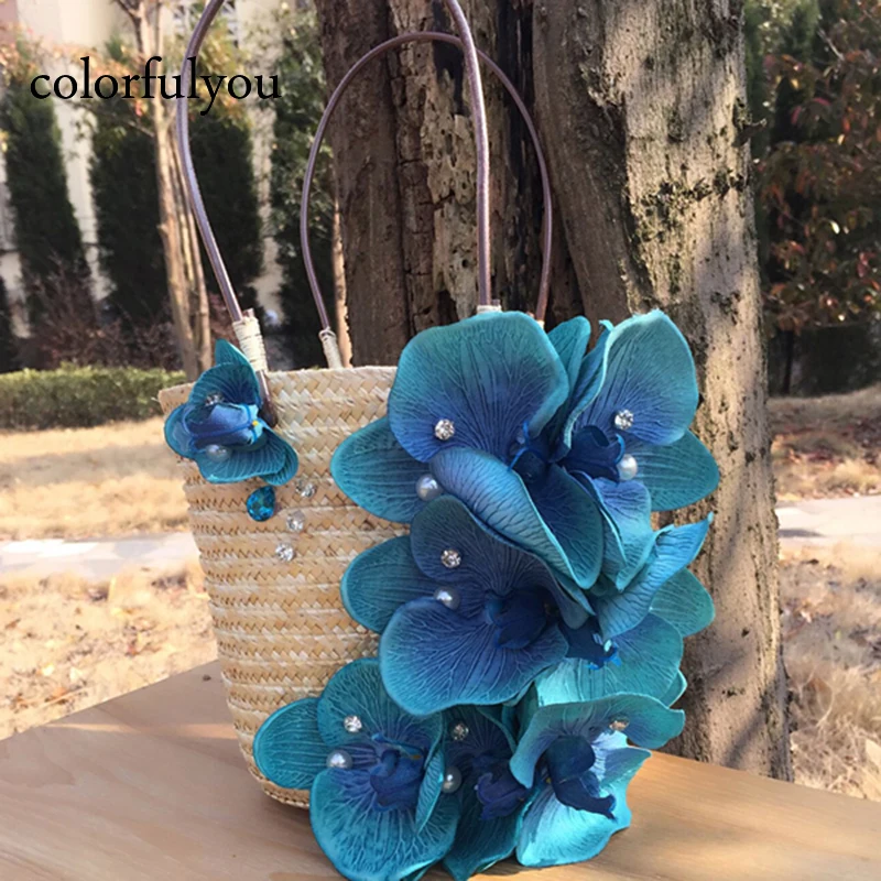 2021 New Hand-knitted Flower Beach Straw Bag Holiday Shoulder Bag Casual Artificial Flower Pearl Tote Bags Small Capacity
2021 New Hand-knitted Flower Beach Straw Bag Holiday Shoulder Bag Casual Artificial Flower Pearl Tote Bags Small Capacity