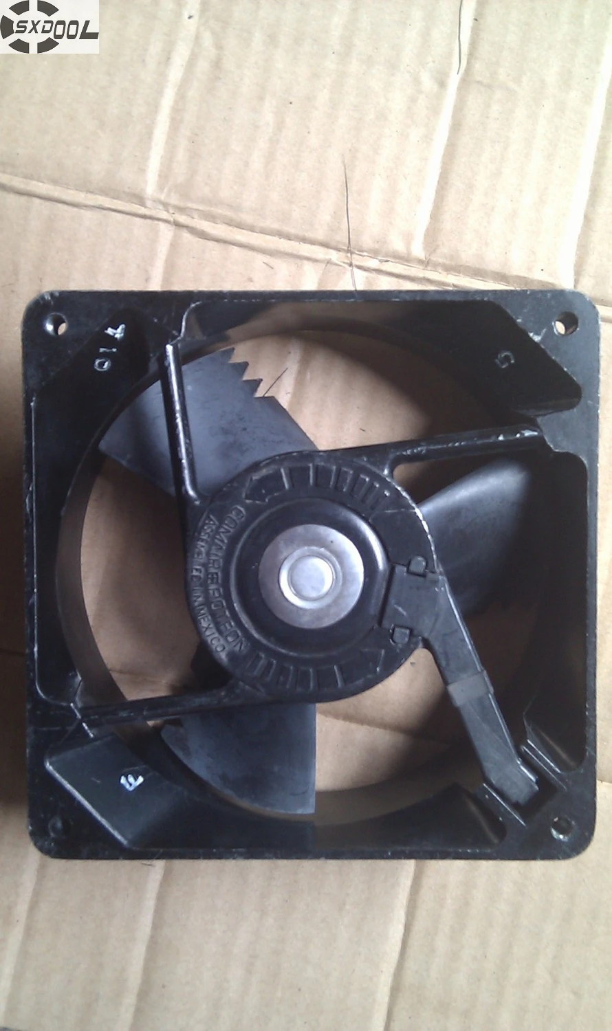 SXDOOL MX3B3 AC 230V 0.10A/0.09A 12038 12cm 120mm radiator server case cooling fan Metal frame fan
SXDOOL MX3B3 AC 230V 0.10A/0.09A 12038 12cm 120mm radiator server case cooling fan Metal frame fan