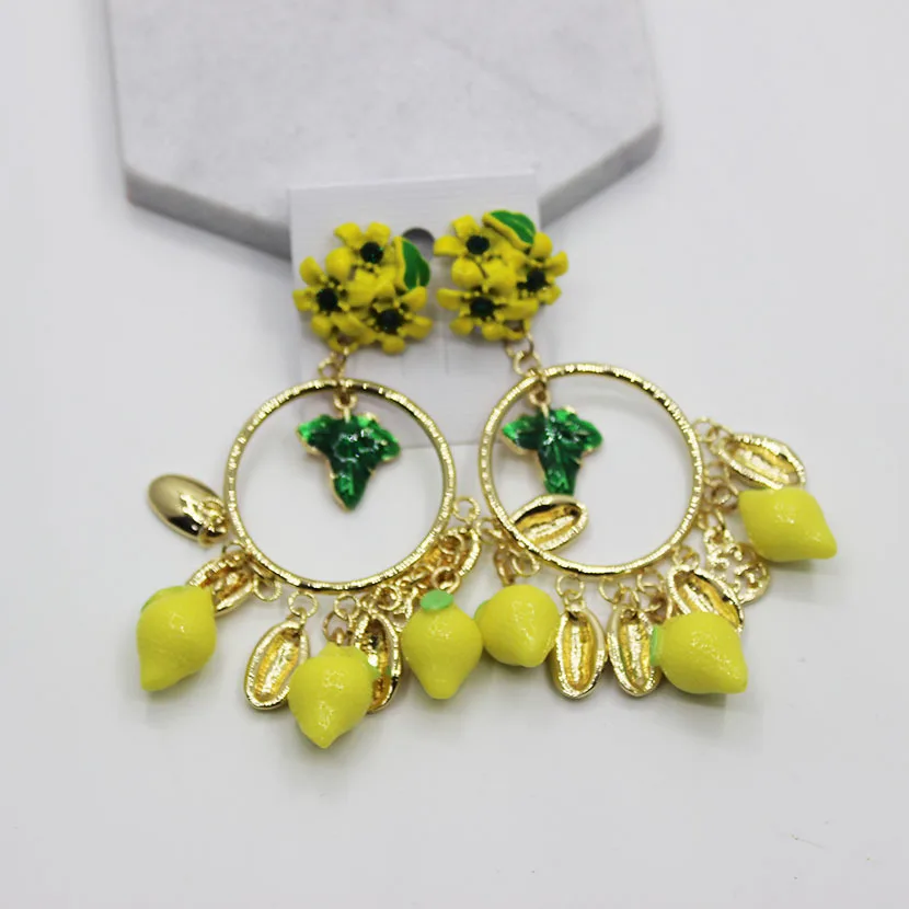 2017 Baroque Catwalk Geometry Tassel Fruits Flowers Big Stud Earrings Nightclubs exaggerated earrings 106
2017 Baroque Catwalk Geometry Tassel Fruits Flowers Big Stud Earrings Nightclubs exaggerated earrings 106