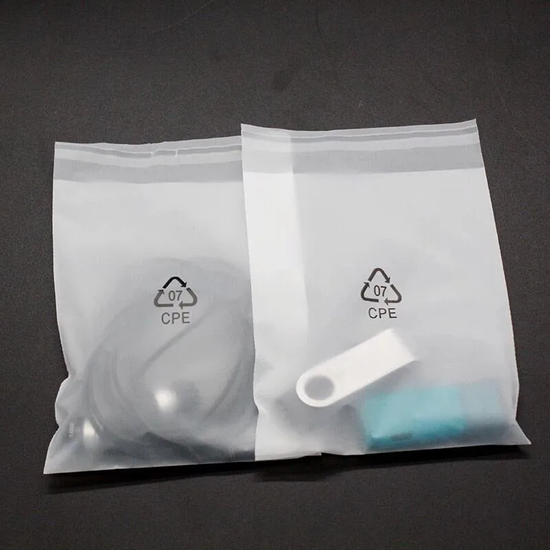 100pcsCPE matte self-adhesive bag mobile phone data line headset packing bags translucent environmental protection logo printing
100pcsCPE matte self-adhesive bag mobile phone data line headset packing bags translucent environmental protection logo printing