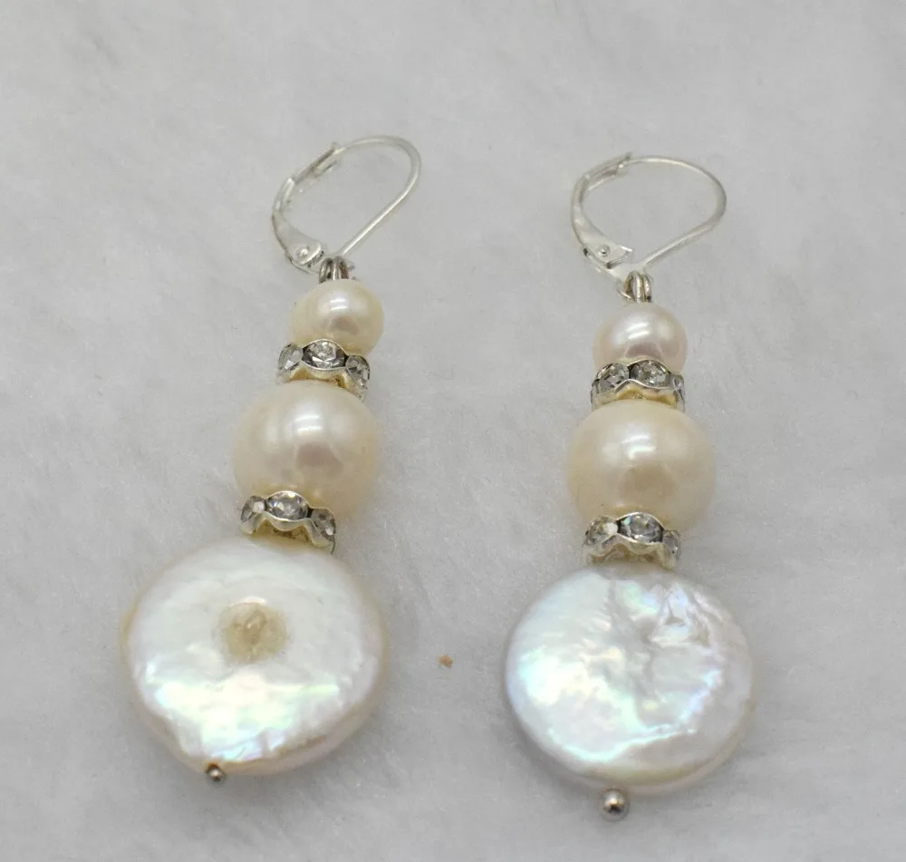 Серьги из белого жемчуга ручной работы с монеткой 12x13 мм
Серьги из белого жемчуга ручной работы с монеткой 12x13 мм