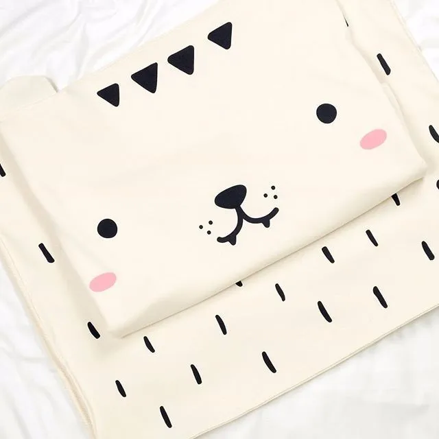 60*100cm Muslin Baby Wraps Swaddles Blankets Spring Autumn Soft Cotton Sofa Bear Tiger Animal Swaddle Kid Cartoon Blanket Towel
60*100cm Muslin Baby Wraps Swaddles Blankets Spring Autumn Soft Cotton Sofa Bear Tiger Animal Swaddle Kid Cartoon Blanket Towel