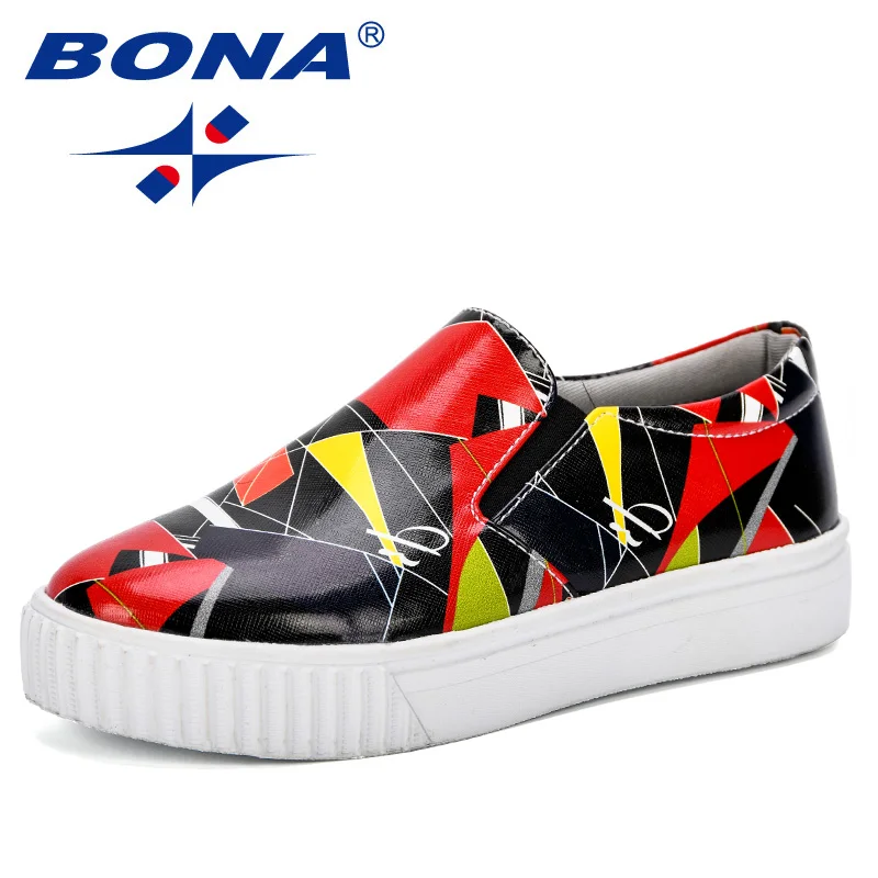 BONA Children Shoes New Autumn Spring Fashion Sport Girls Shoes Soft Breathable Running Boys Sneakers Non-Slip Kids Shoes Trendy
BONA Children Shoes New Autumn Spring Fashion Sport Girls Shoes Soft Breathable Running Boys Sneakers Non-Slip Kids Shoes Trendy