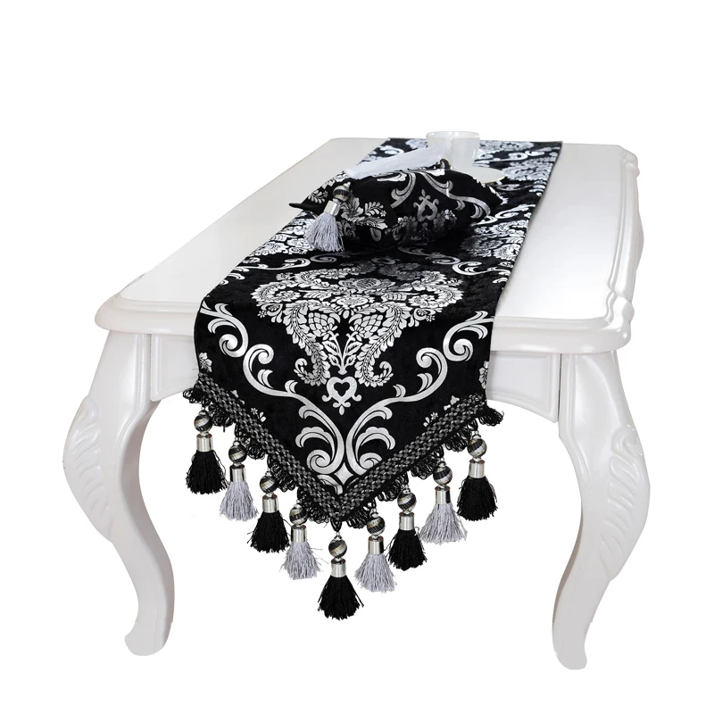 European Style Luxurious Classical Fashion Table Runner Bed Flag Vintage Teaware Mats Tea Napkin Tablecloth Wedding Party Decor
European Style Luxurious Classical Fashion Table Runner Bed Flag Vintage Teaware Mats Tea Napkin Tablecloth Wedding Party Decor